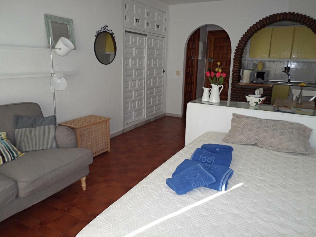 Palmeras 55 Menyber Daire Nerja Dış mekan fotoğraf