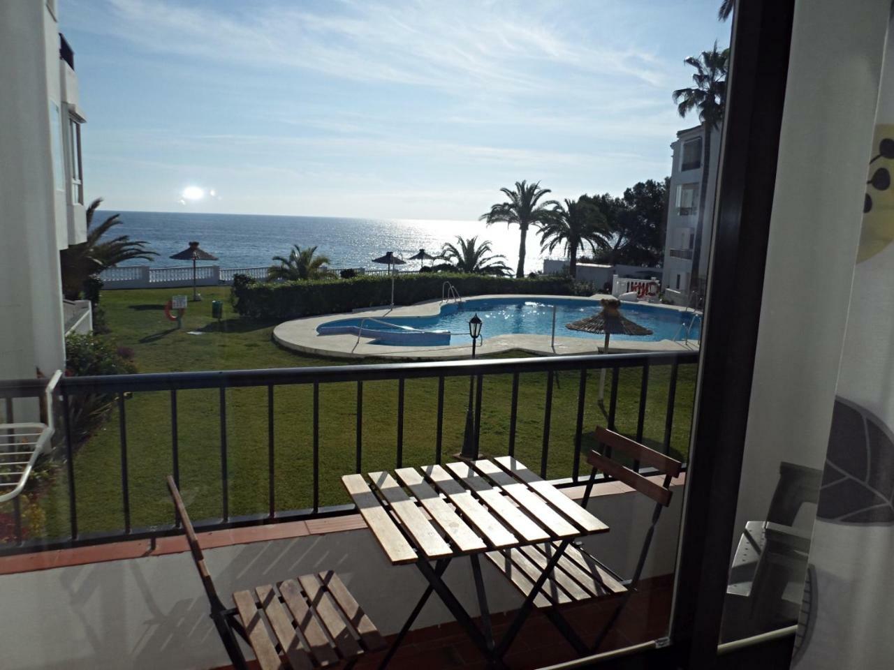 Palmeras 55 Menyber Daire Nerja Dış mekan fotoğraf
