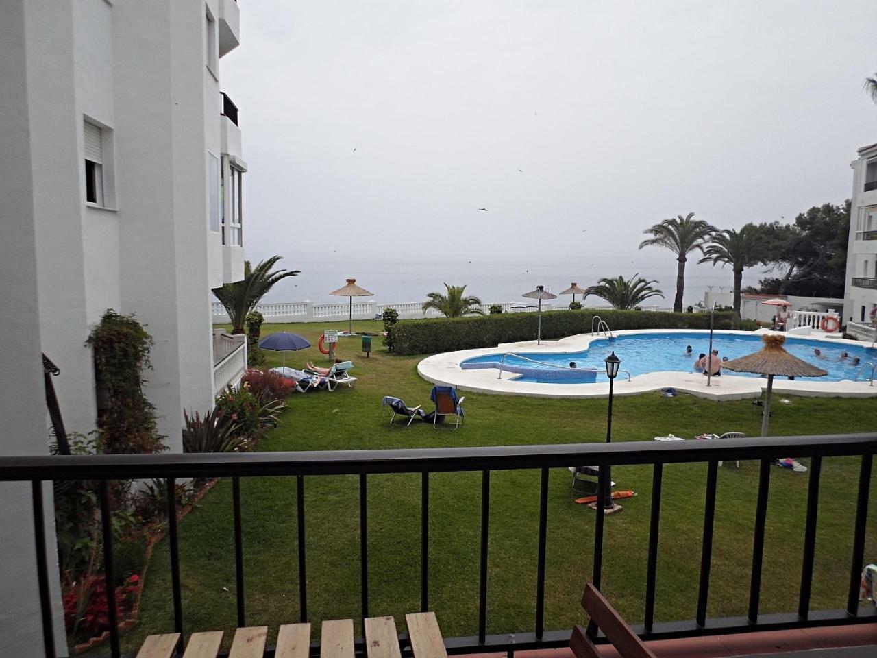Palmeras 55 Menyber Daire Nerja Dış mekan fotoğraf